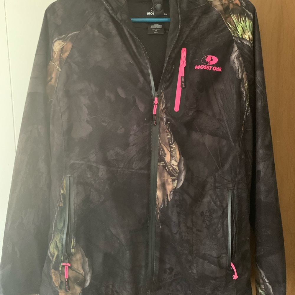 Size Small- Medium Weight Mossy Oak Jacket